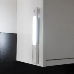 Arlec Lithium PIR LED Light Bar 28cm -Home Lighting Store 12813238 5245007579960609