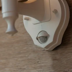 Lutec Unite LED PIR Outdoor Wall Light - White -Home Lighting Store 12819200 1184952882849283