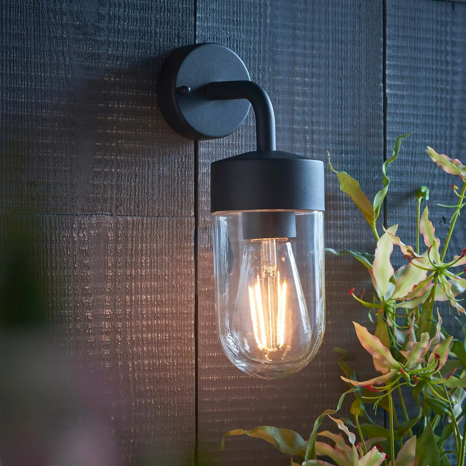 North Outdoor Wall Light - Black North Outdoor Wall Light - Black -Home Lighting Store 13794242 1474957105187460
