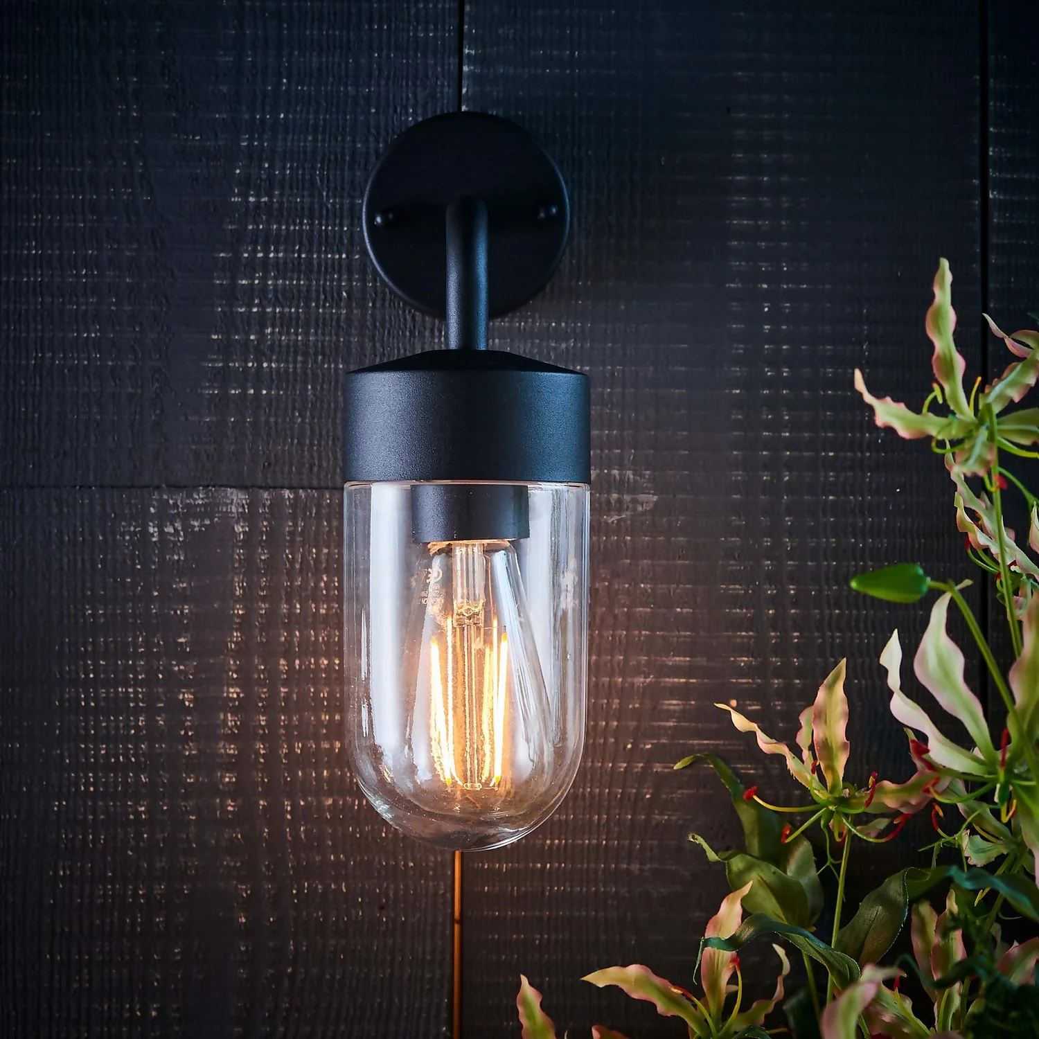 North Outdoor Wall Light - Black North Outdoor Wall Light - Black -Home Lighting Store 13794242 9784957105363950